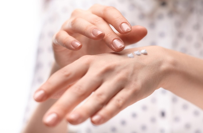 痛みを感じるけど大丈夫?脱毛の痛みの原因と脱毛後の肌ケアまとめ
